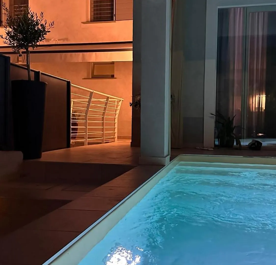 Isaia Luxury Villa San Martino della Battaglia
